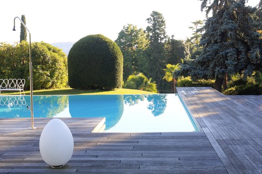 Decking-in-legno-piscina-Verbania (VB) Galimberti-IMG_5540.jpg