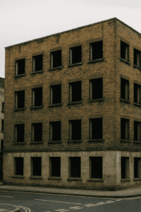 Vacant commercial building suitable for change of use conversion