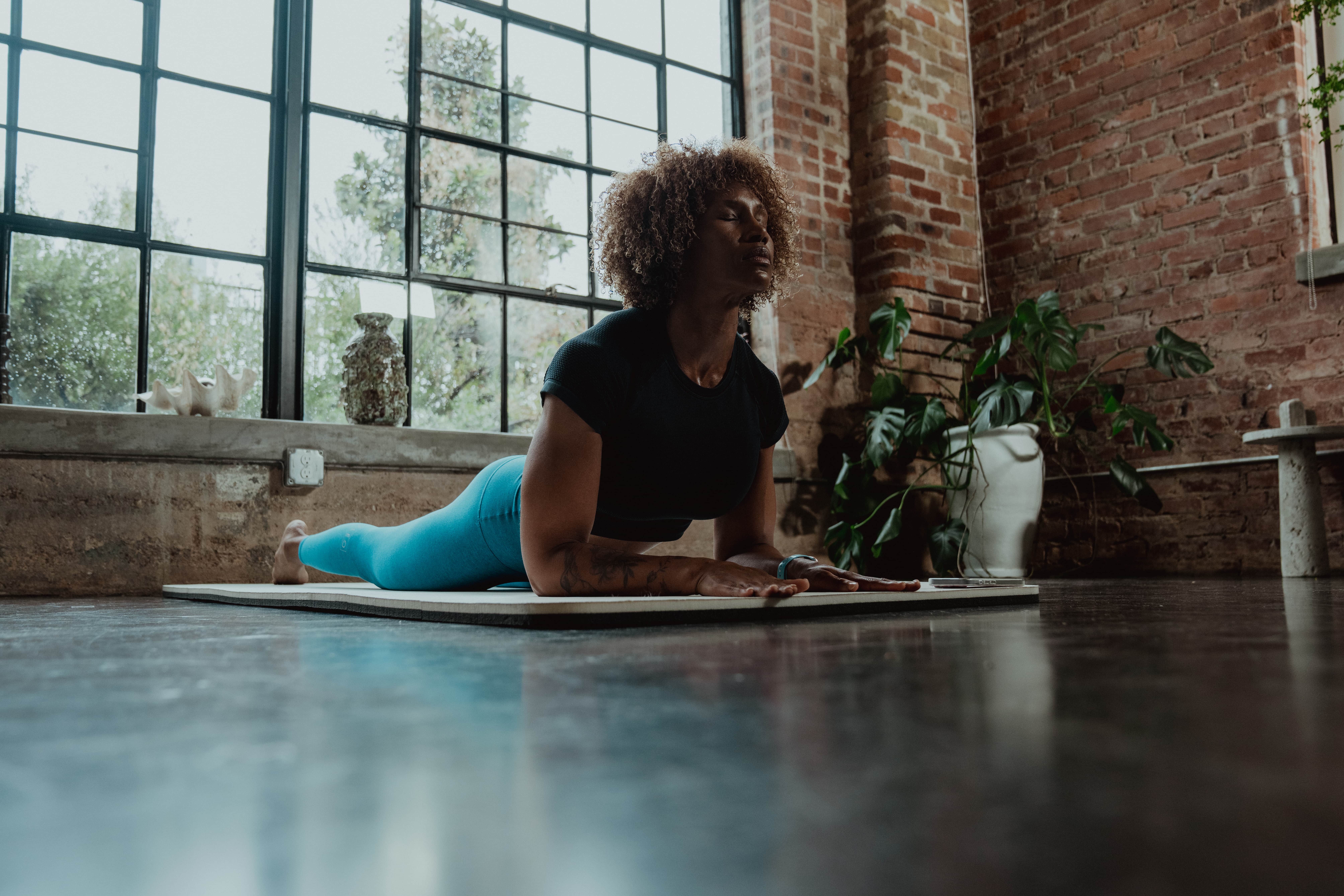 woman in gym - How To Get Flexible Fast