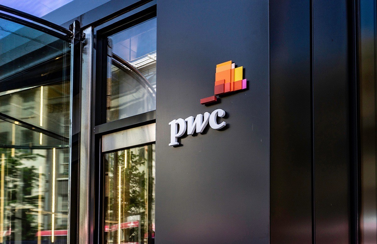 PwC Job Alert – Data Analytics Associate