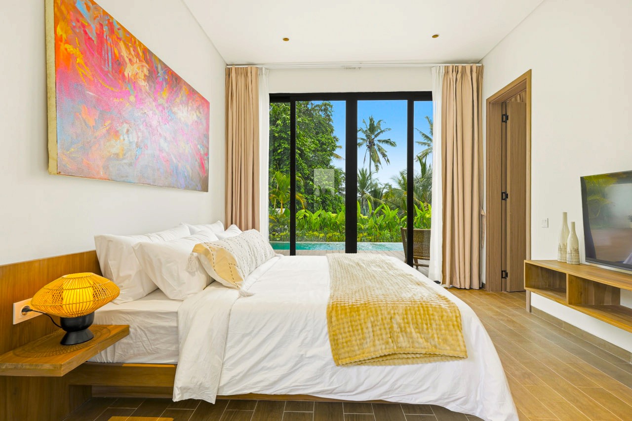 2-bedroom villa with sunset views over rice fields in Ubud