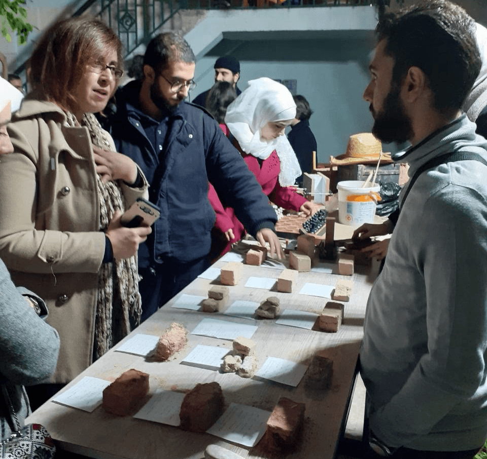 metmar.studio: Crafting with Earth: Rammed Earth 