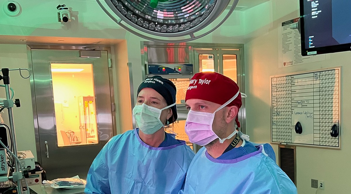 Image of two surgeons in an operating room.