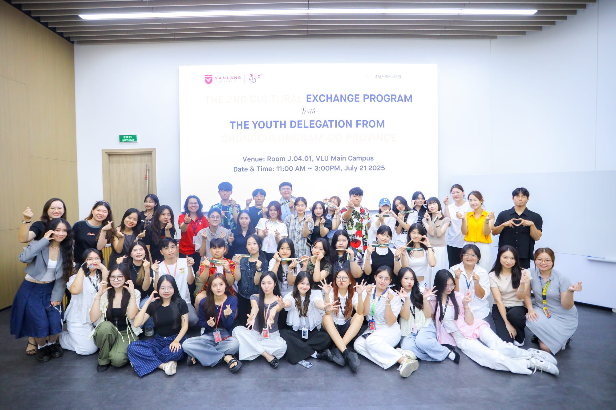 vlu-chuong-trinh-giao-luu-van-hoa-viet-han-ket-noi-sinh-vien-van-lang-va-sinh-vien-tinh-chungcheongnam-do-a.jpg