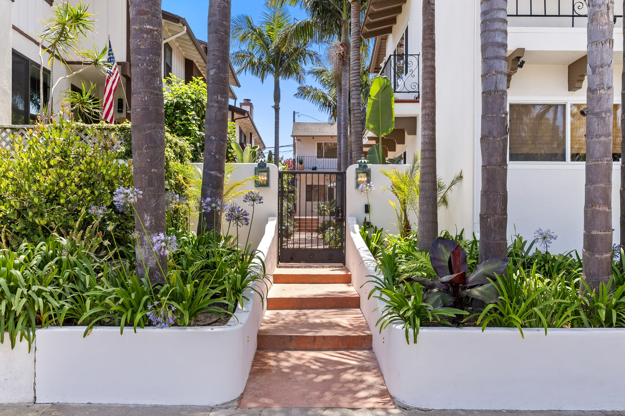 mid-range-view-of-the-villa-s-private-beach-entrance
