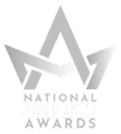 gray scale of man's face