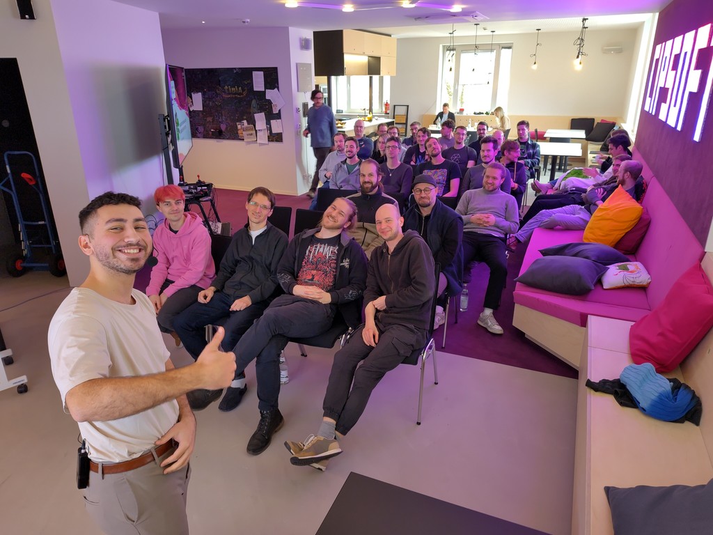 Yoshi Möller presenting at CipSoft game studio