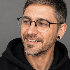Dmytro Taranets, Framer designer and web designer, professional portrait