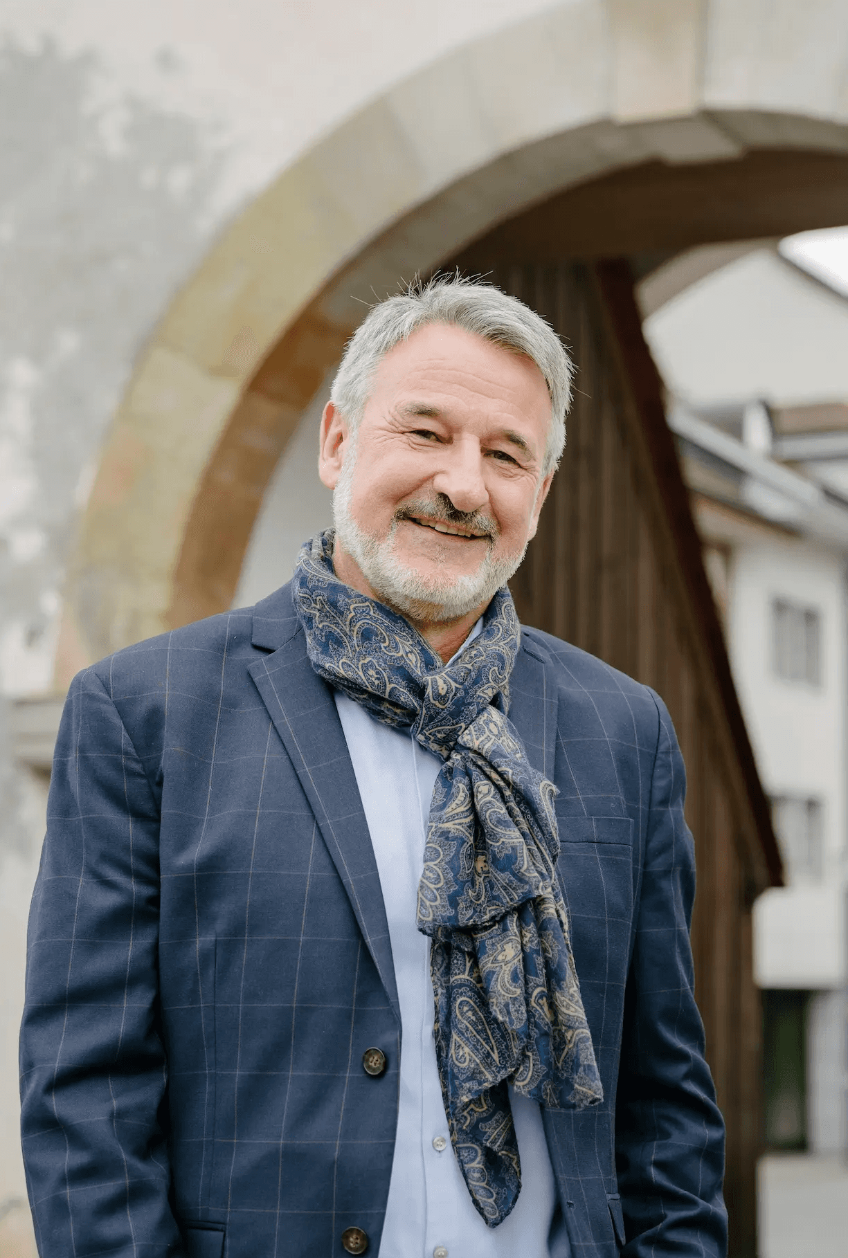 Immobilienmakler Urs Witprächtiger von home & living Immobilien in der Zentralschweiz