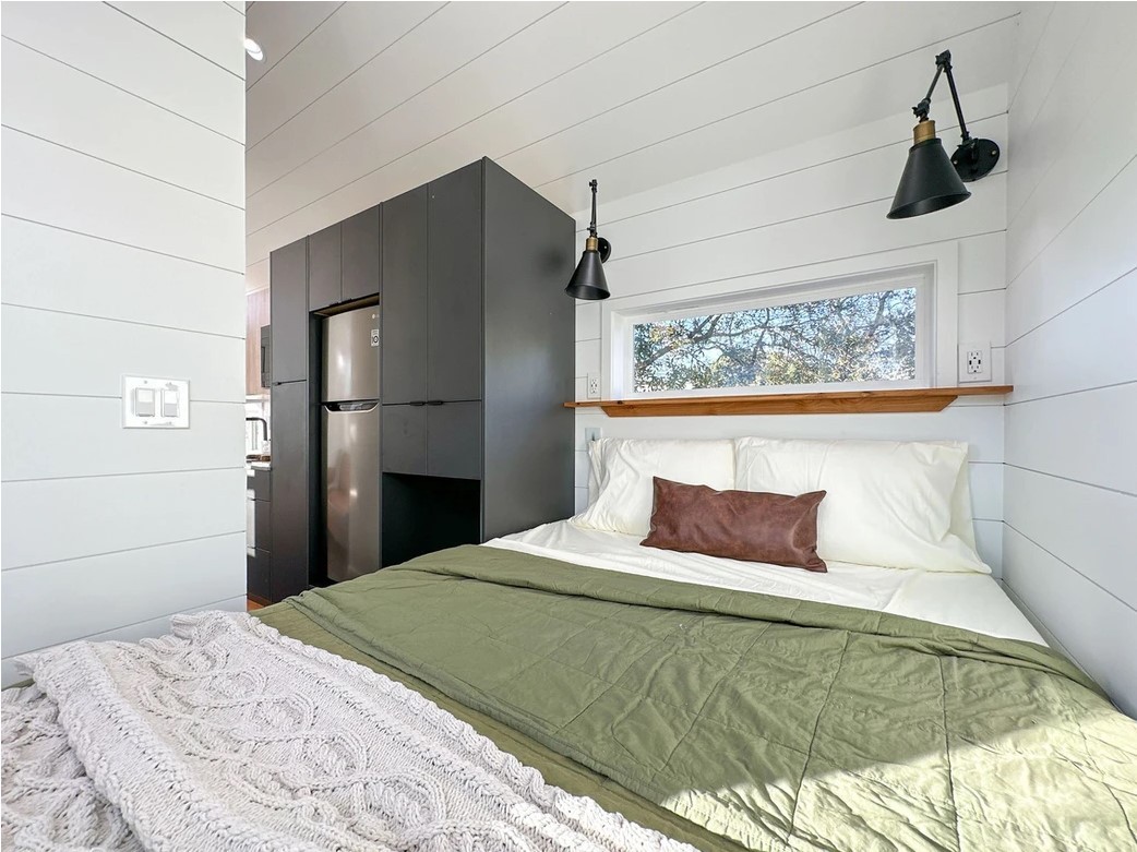 Medium Tiny House Size