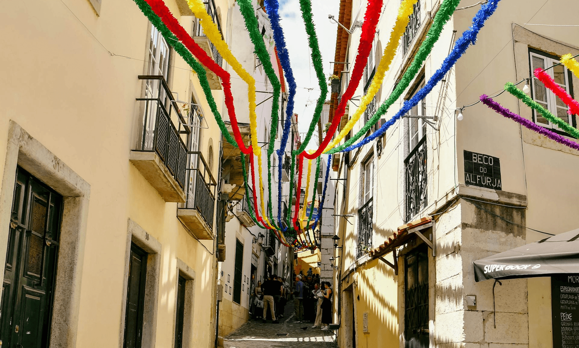 Santos Populares Lisbon 2026: Best Street Parties and Local Tips