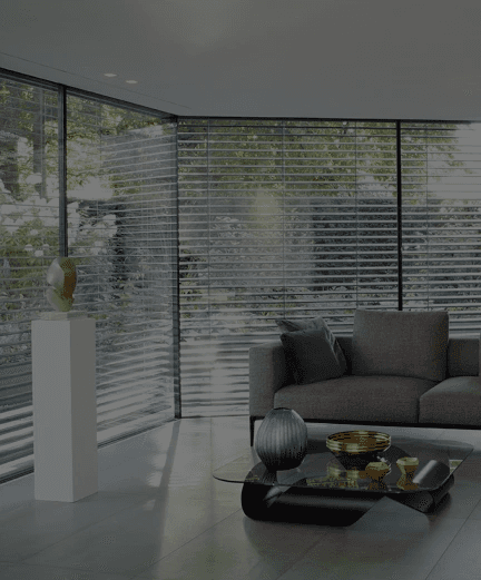 Sonnenschutz in moderner Villa