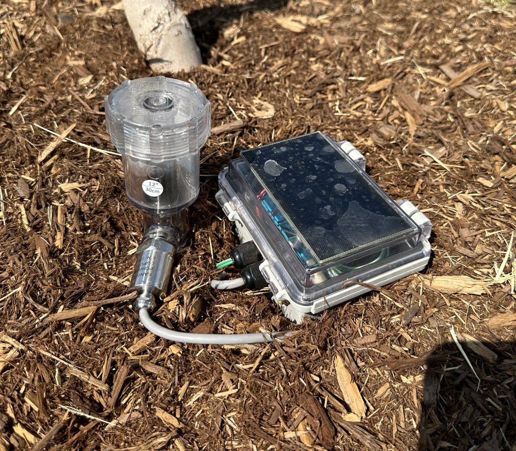 M8 automation controller connected to a soil moisture sensor.