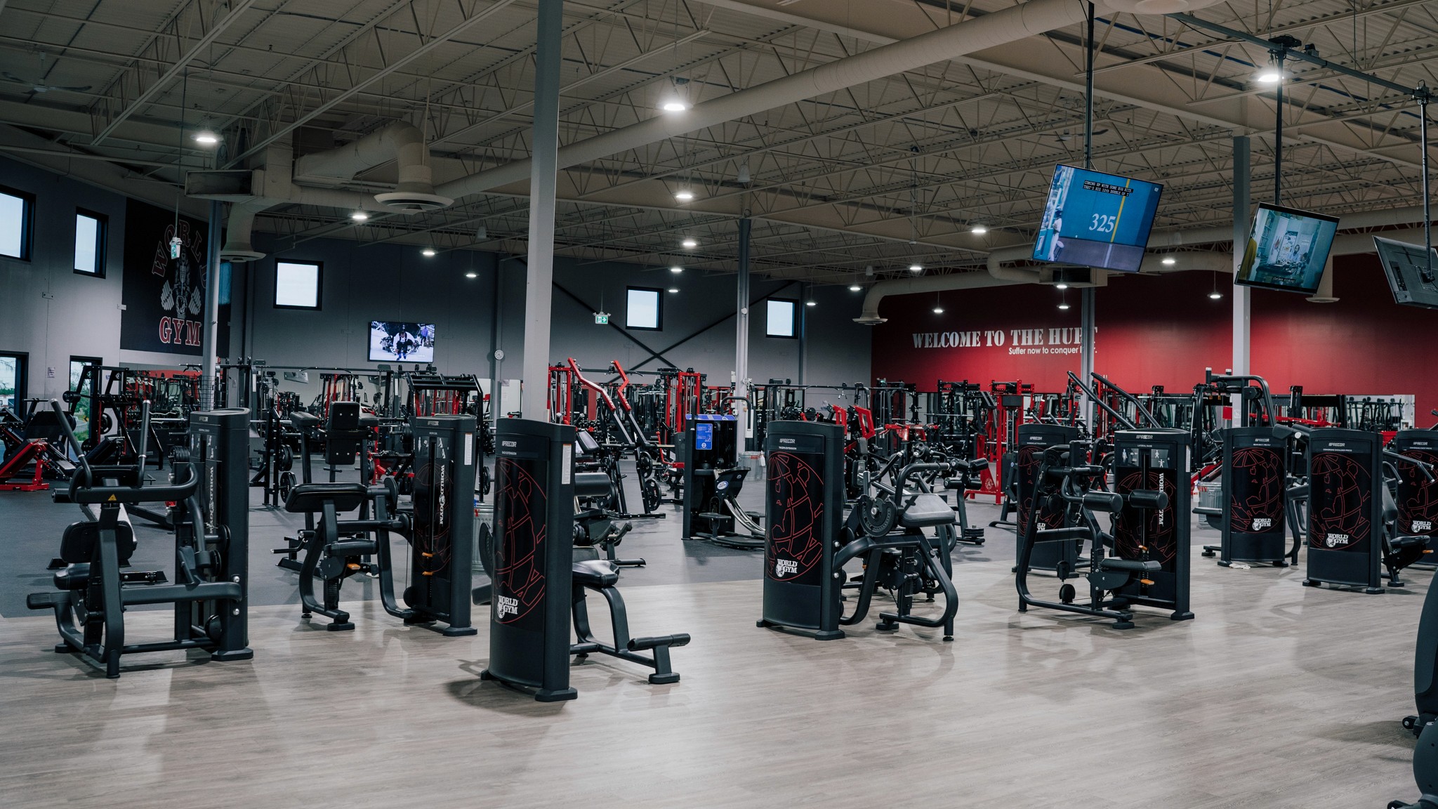 World Gym Sunridge | Best Gym in NE Calgary with Weights, Classes