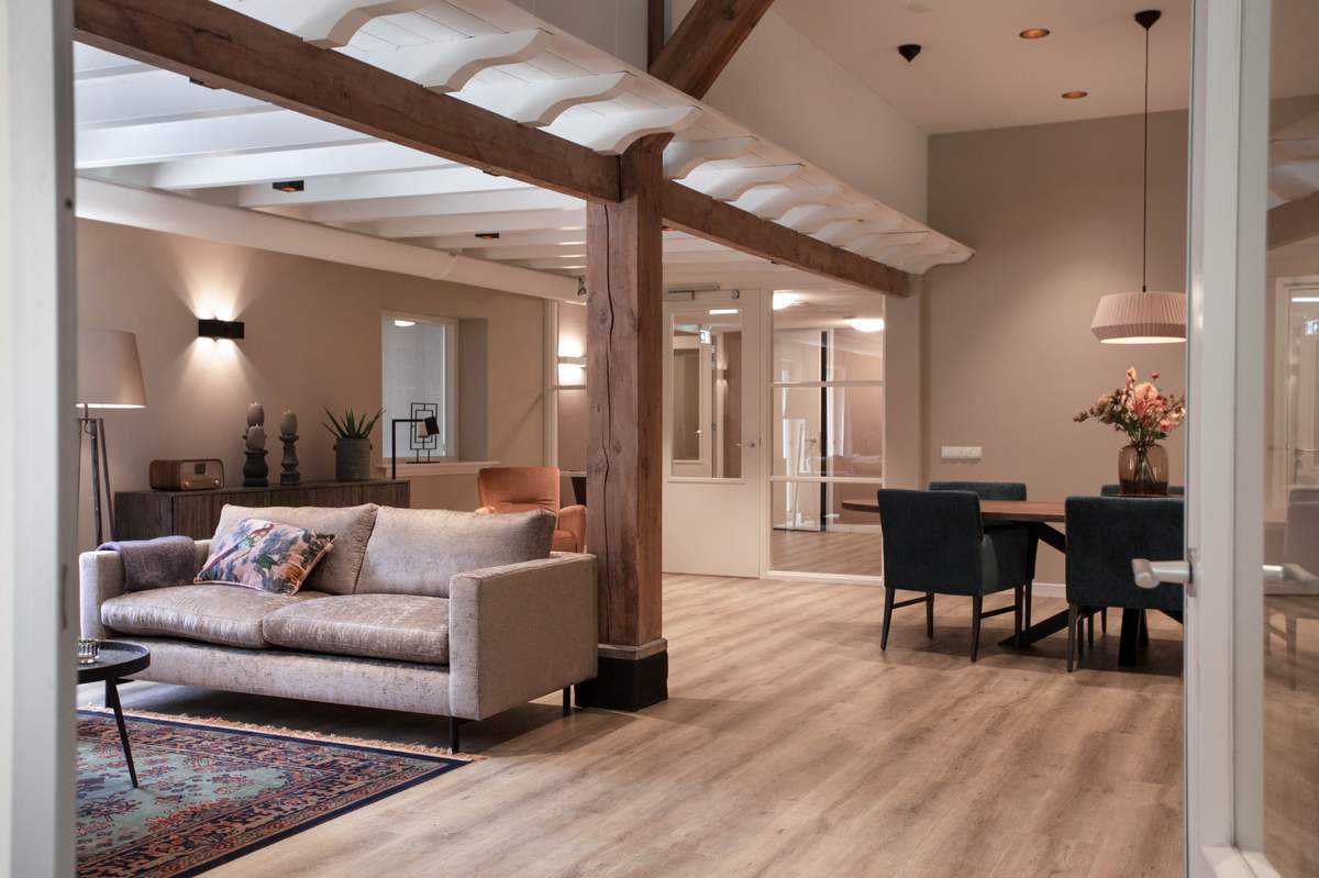 woonboerderij zithoek ouderenzorg