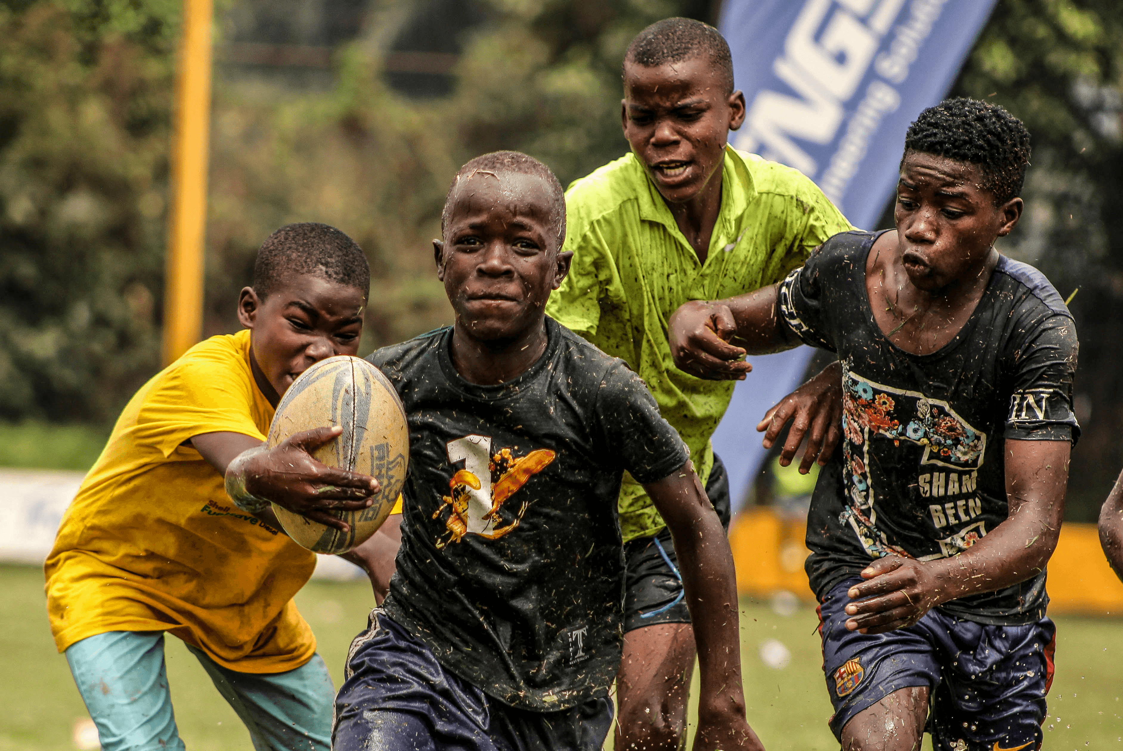 Dynamic picture of a cyclist riding downhill