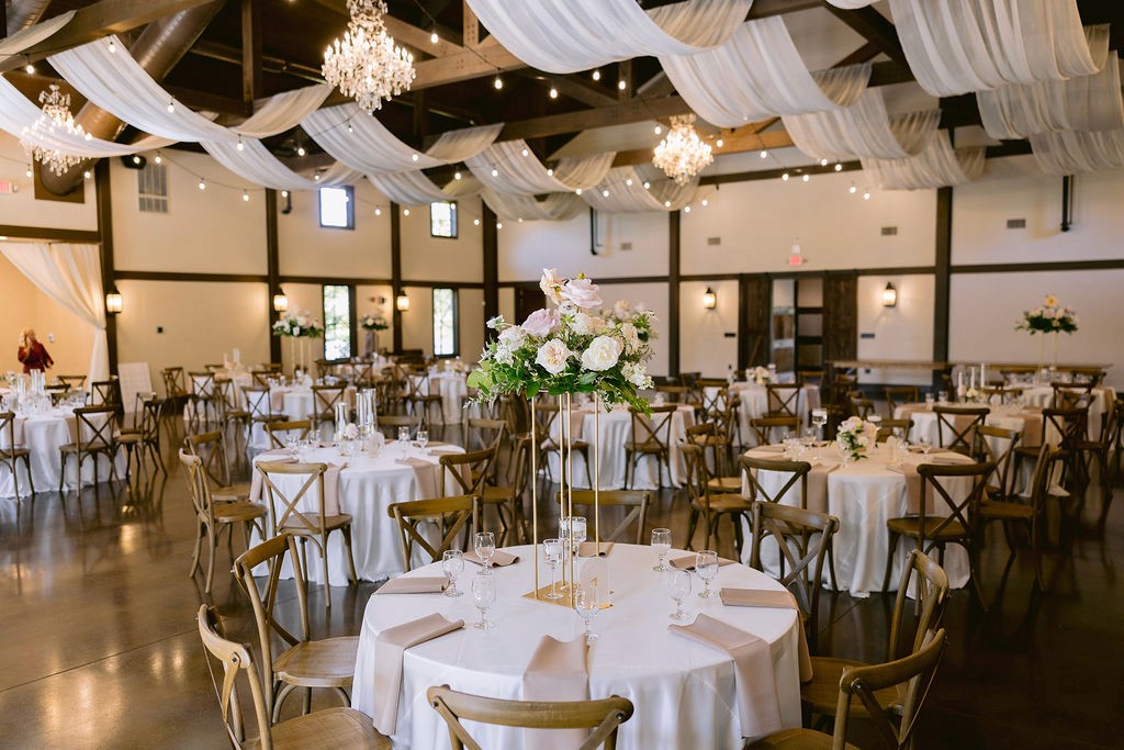 minimalist-living-room-inside-a-mediterranean-villa