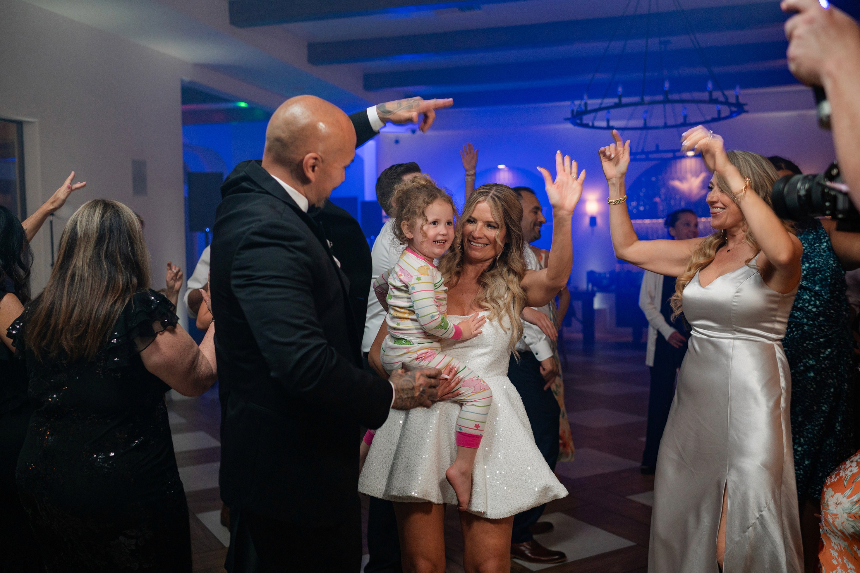 Packed dance floor at Sterling Hills wedding reception