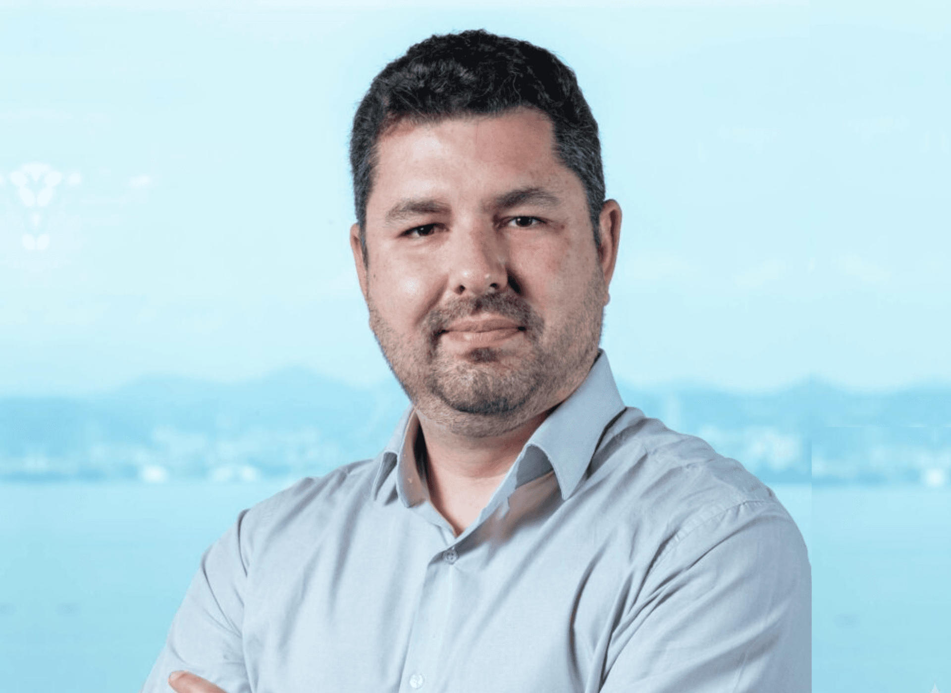 Thiago Maior at EZOps Cloud first office in Rio de Janeiro, Brazil (2019).