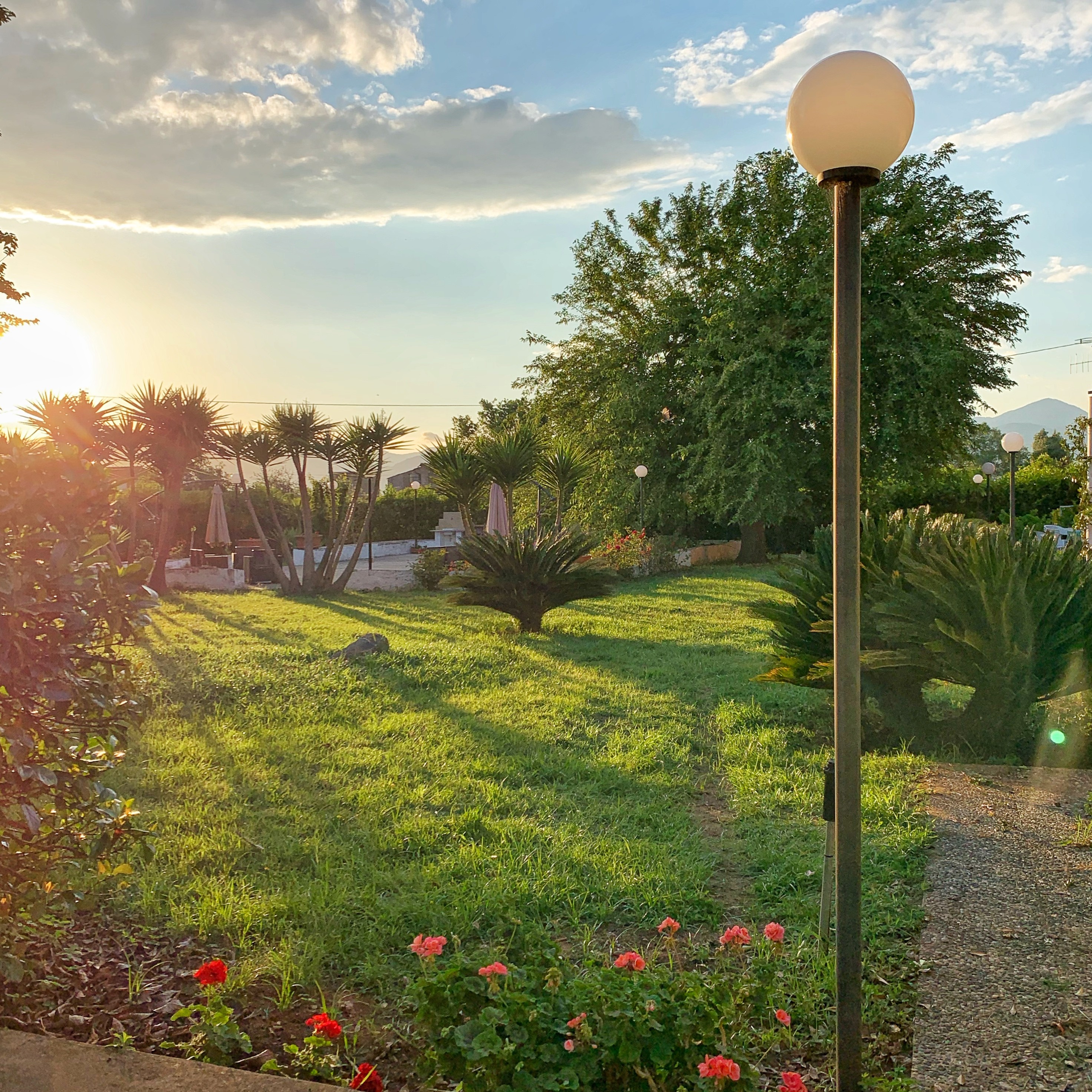 Il tramonto nel giardino di Zefiro