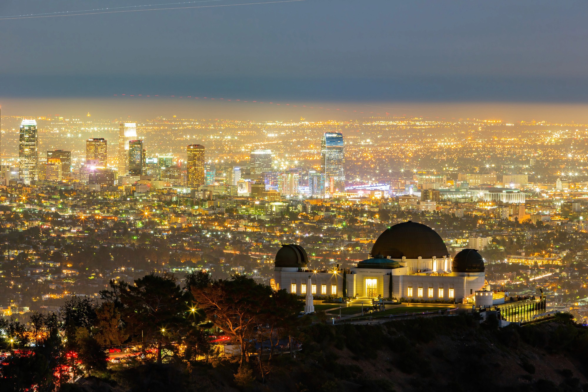 photography of dam during daytime