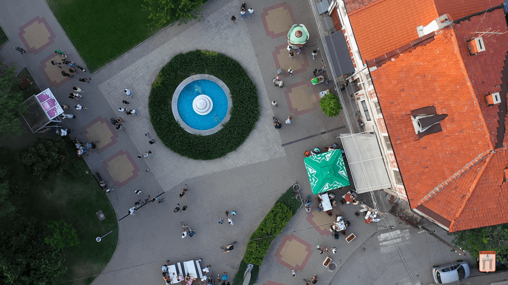 Fountain from a bird's eye view