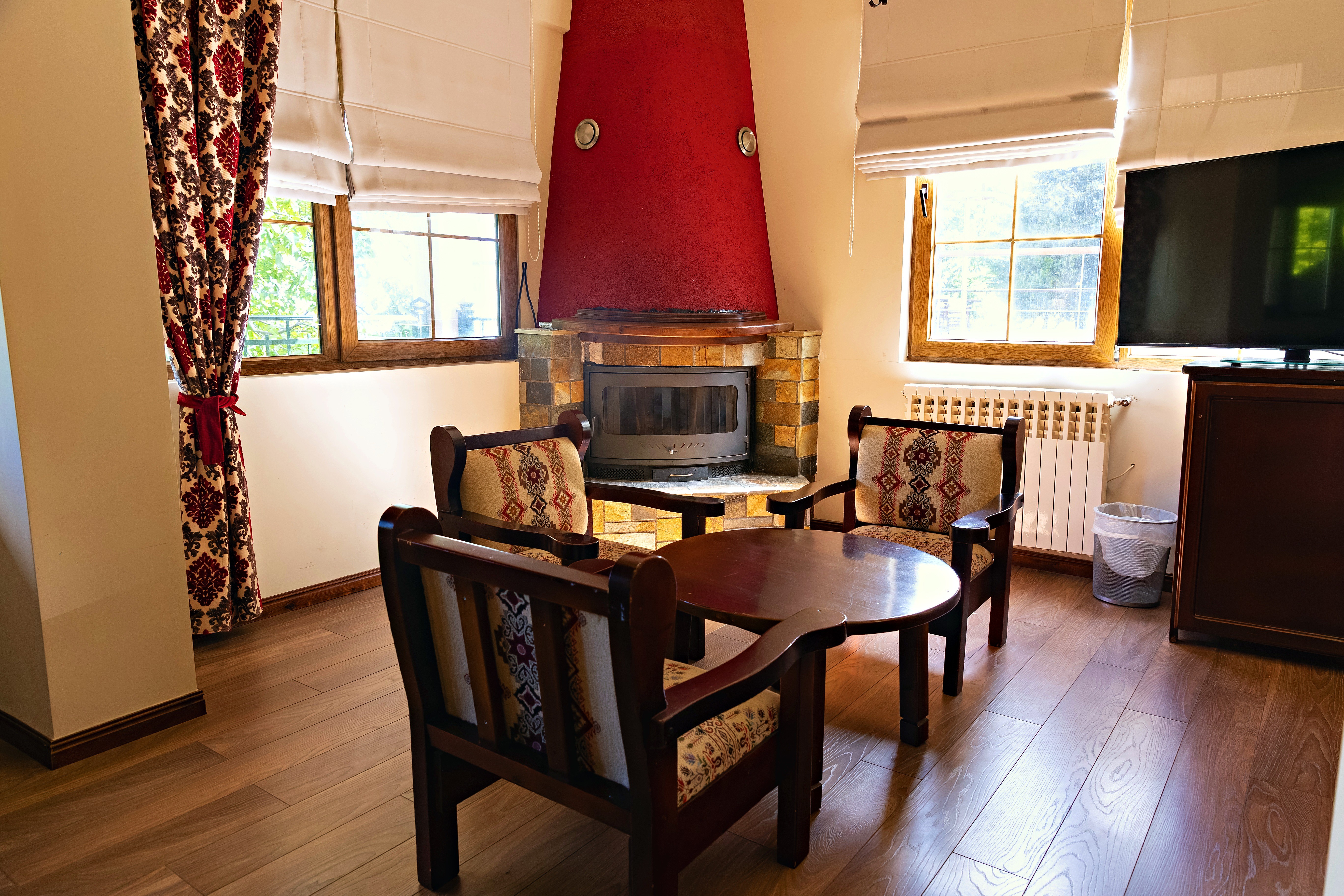 Room gallery image 2