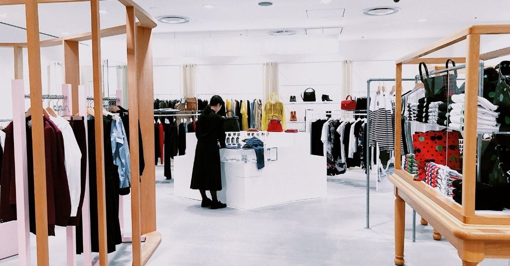 tips to prepare your apparel store for fall