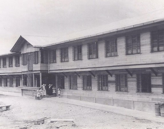 Asilo under construction.jpg