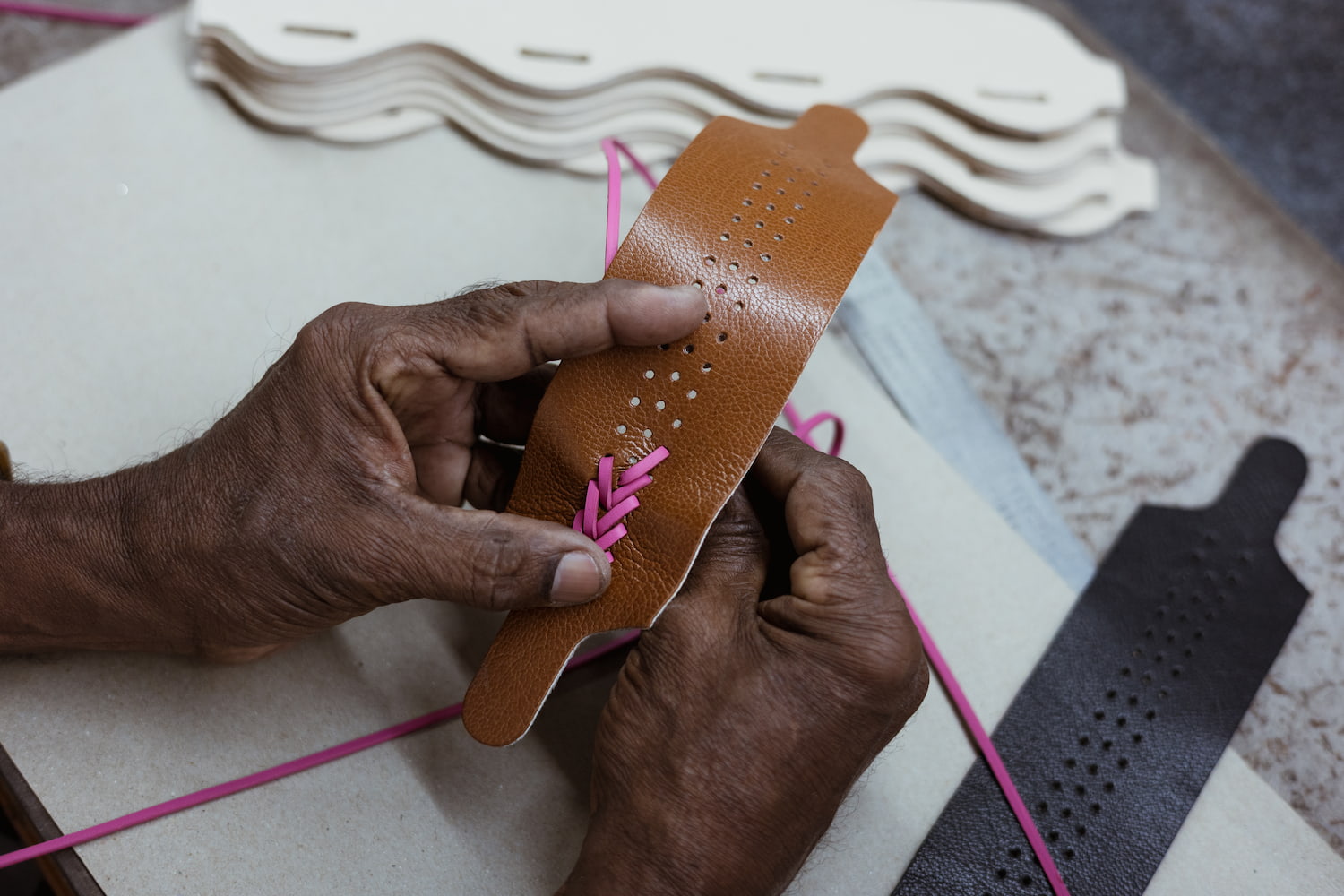 Leather Artisan Stitching Handbag Strap - Hero Image
