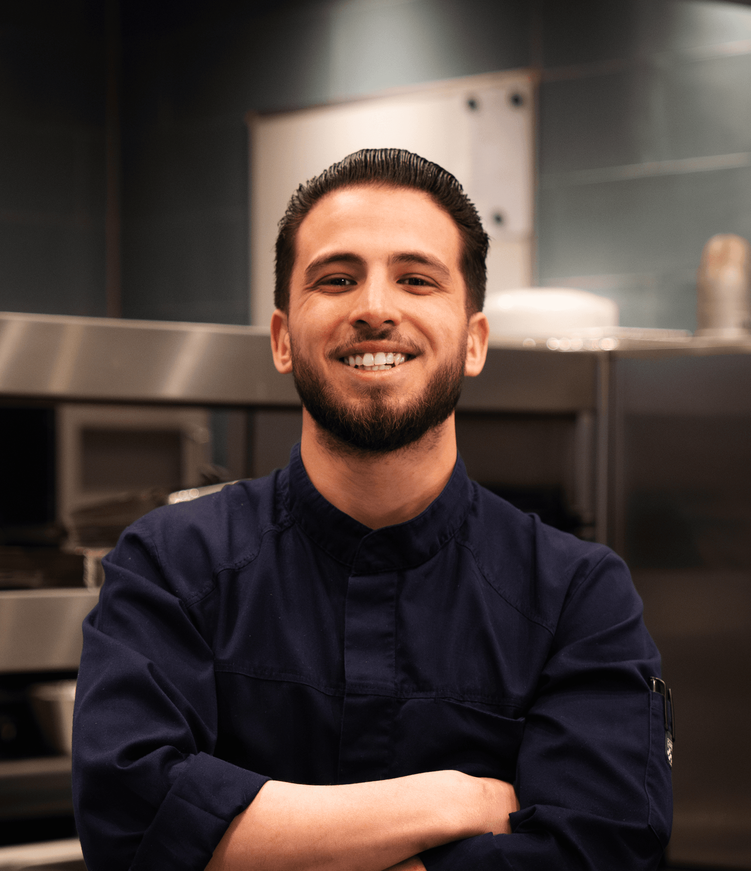 Noury Yahouni, private chef van Noury Chez Vous, in de keuken