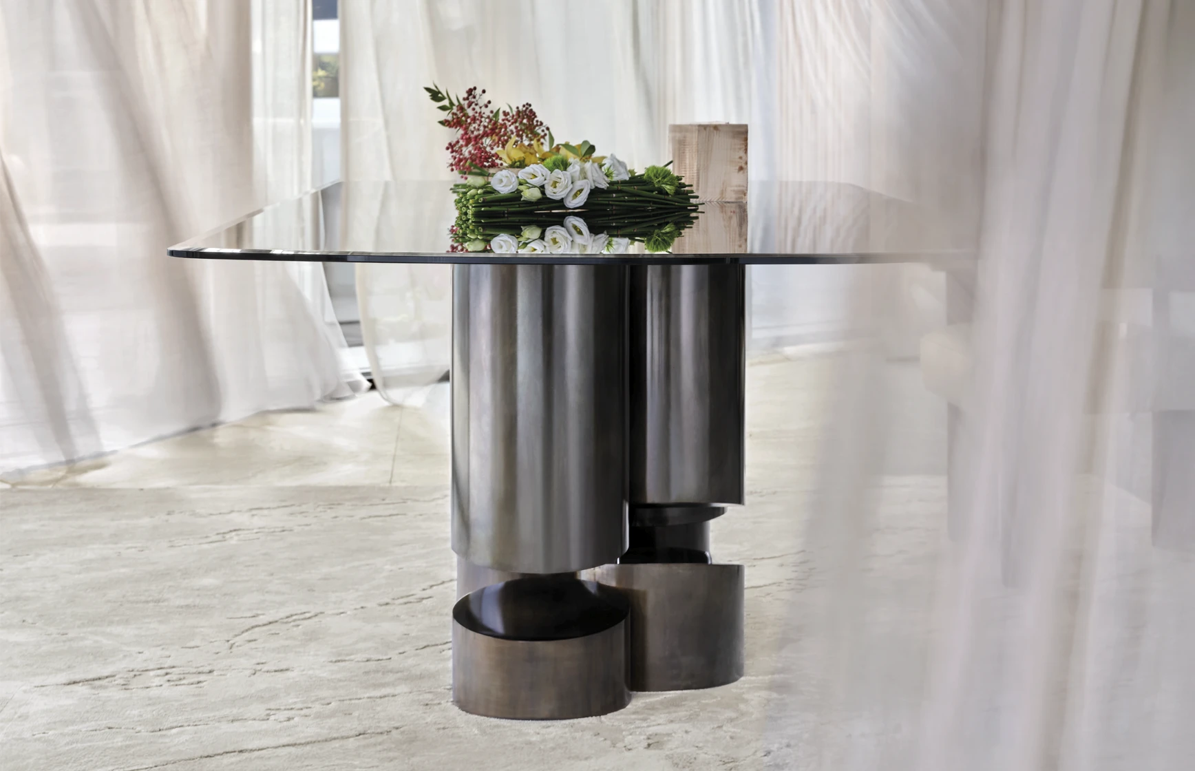 modern table silverstone