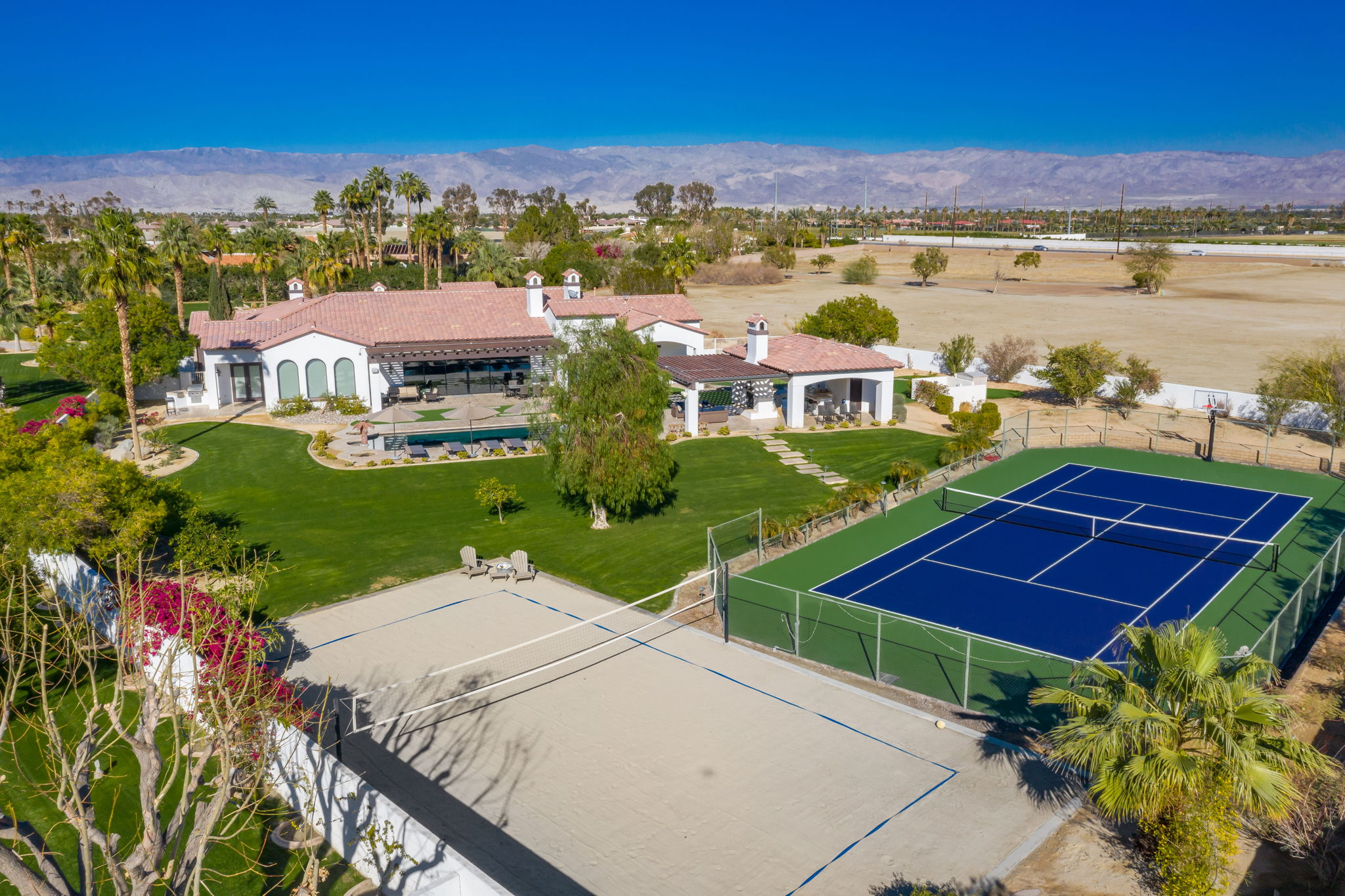 Here comes the alt text