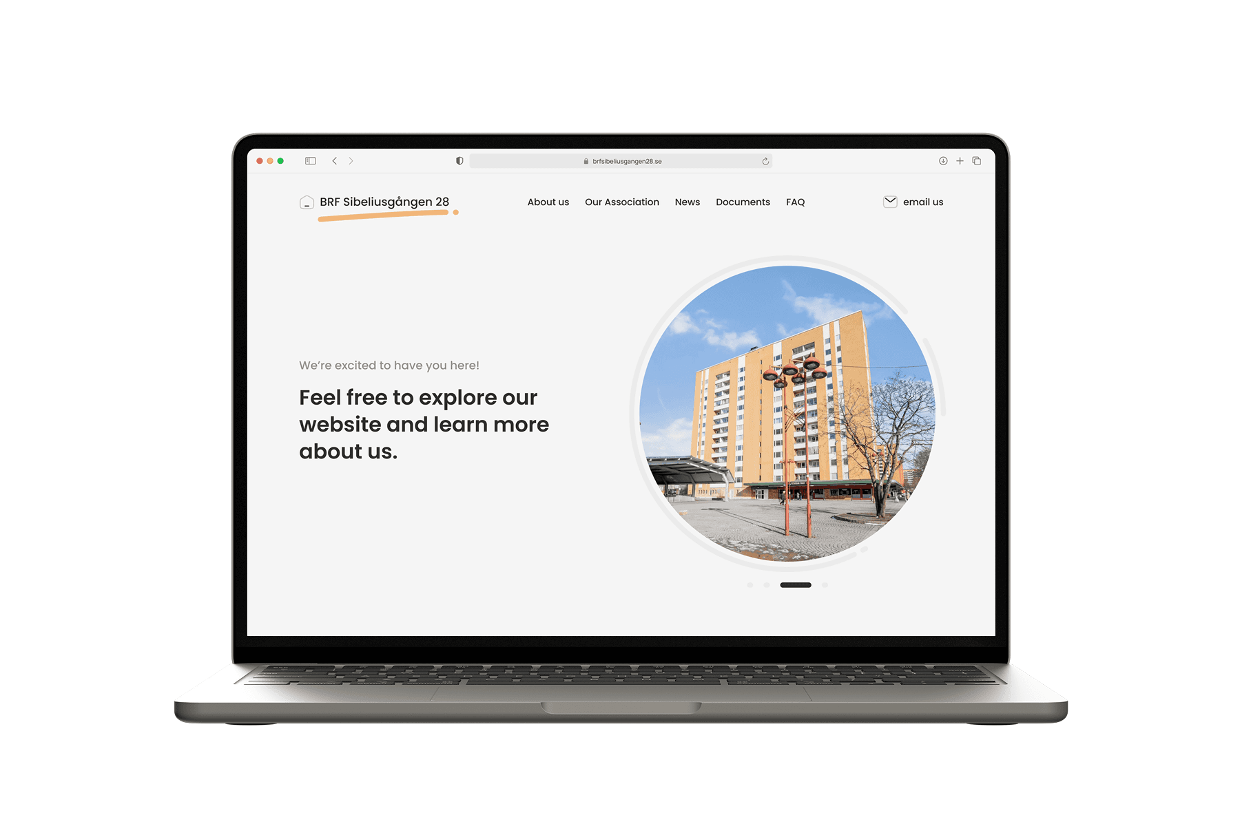 Laptop displaying a residential property website with information about the BRF Sibeliusgången 28 housing project.