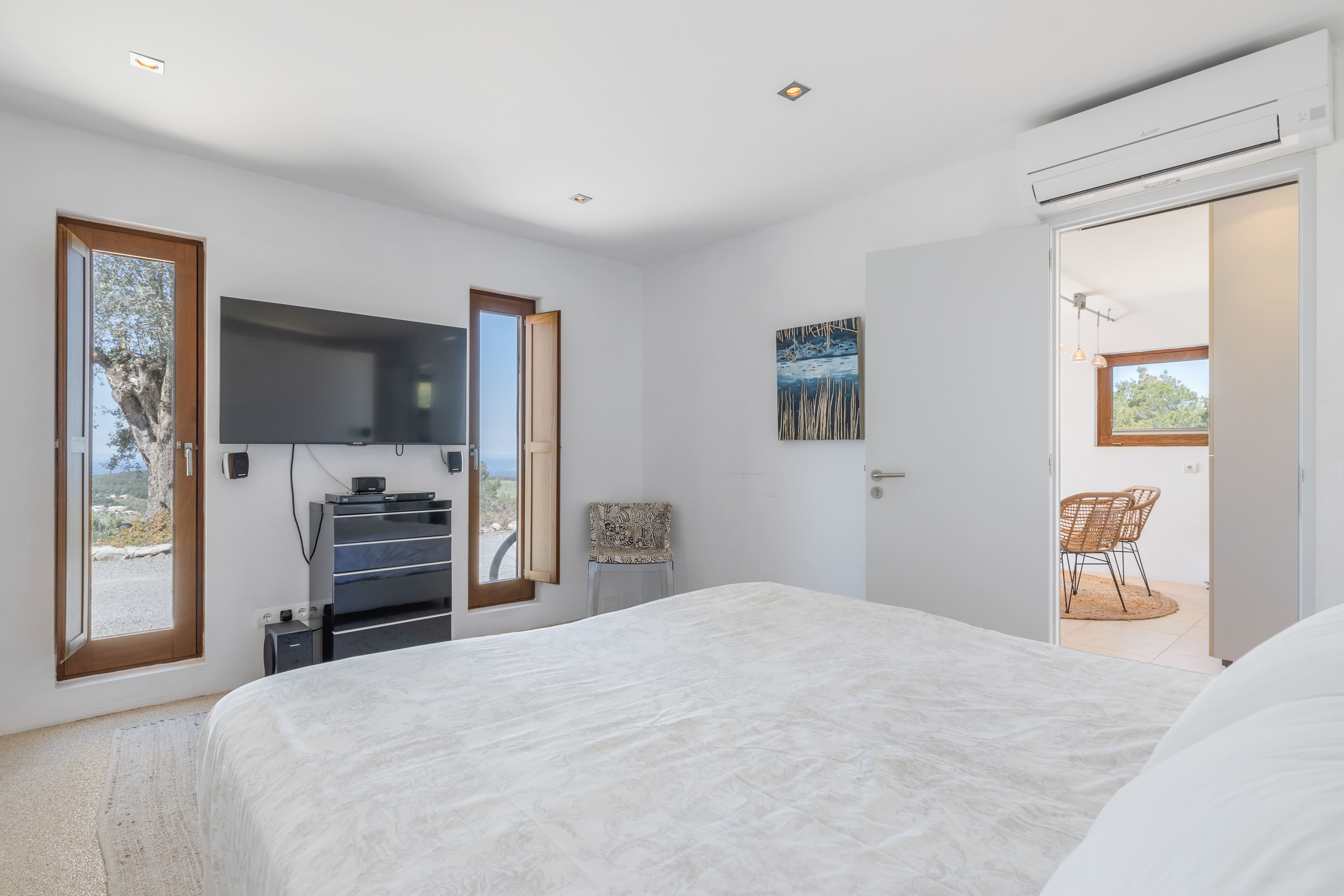 Guest House Bedroom with Smart TV and Sea Views