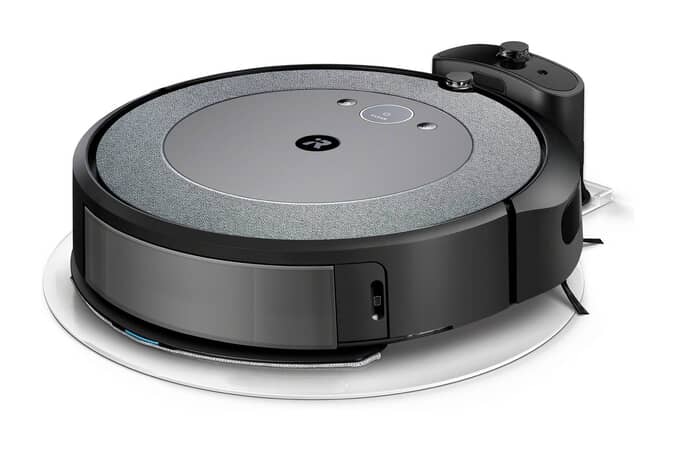 iRobot Roomba Combo i5 robotstøvsuger med moppefunktion på hvid baggrund