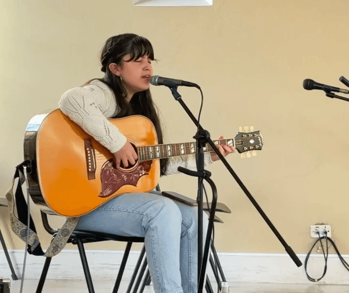 mariana rodriguez cantante catolica