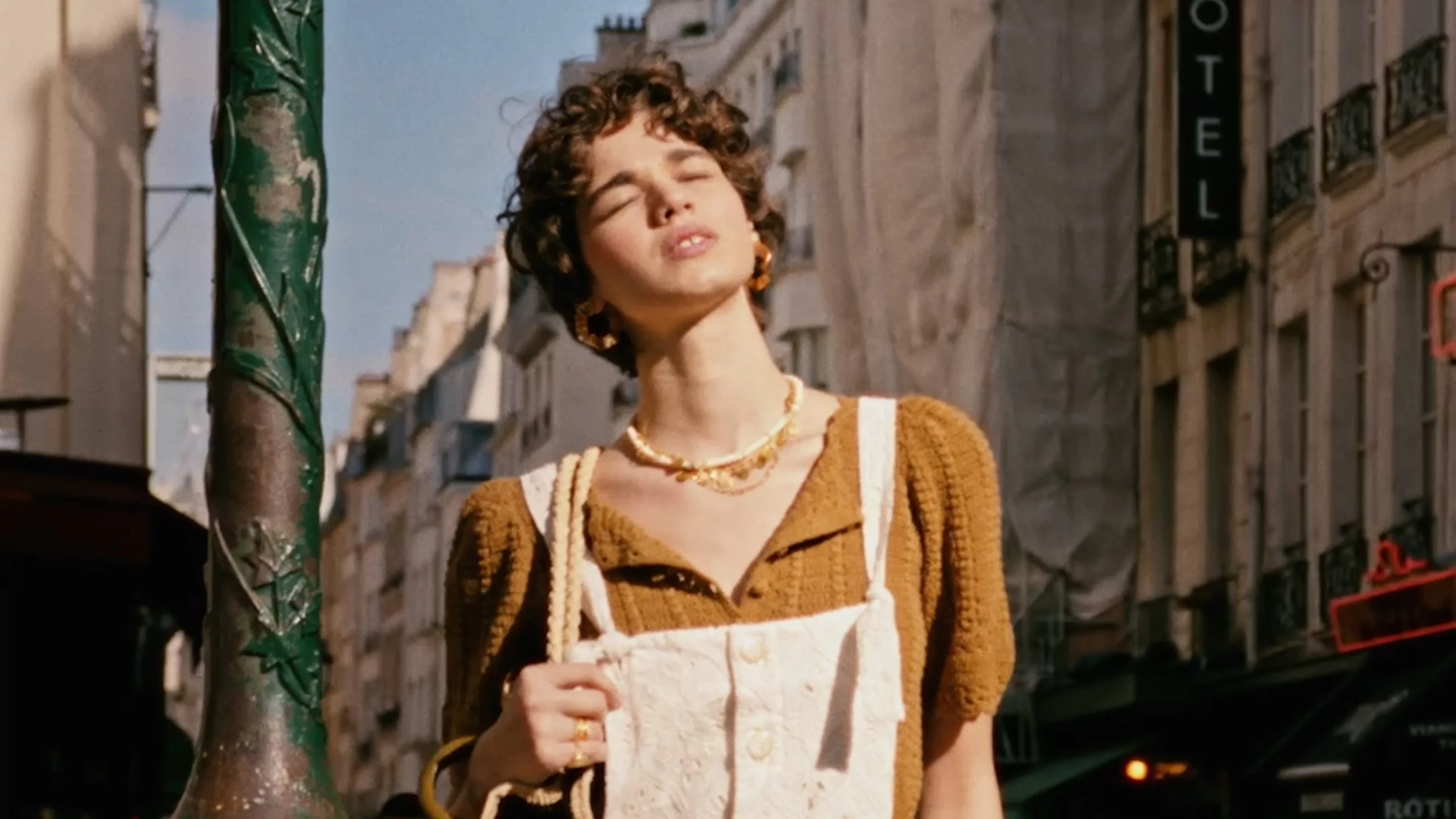 mathilda modele sézane filmé par joris favraud