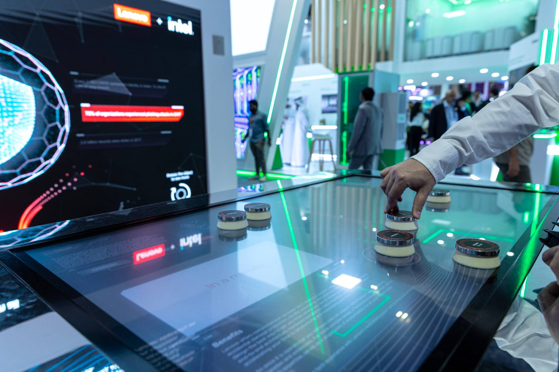 digital kiosk object recognition table for lenovo at gitex by alt enter