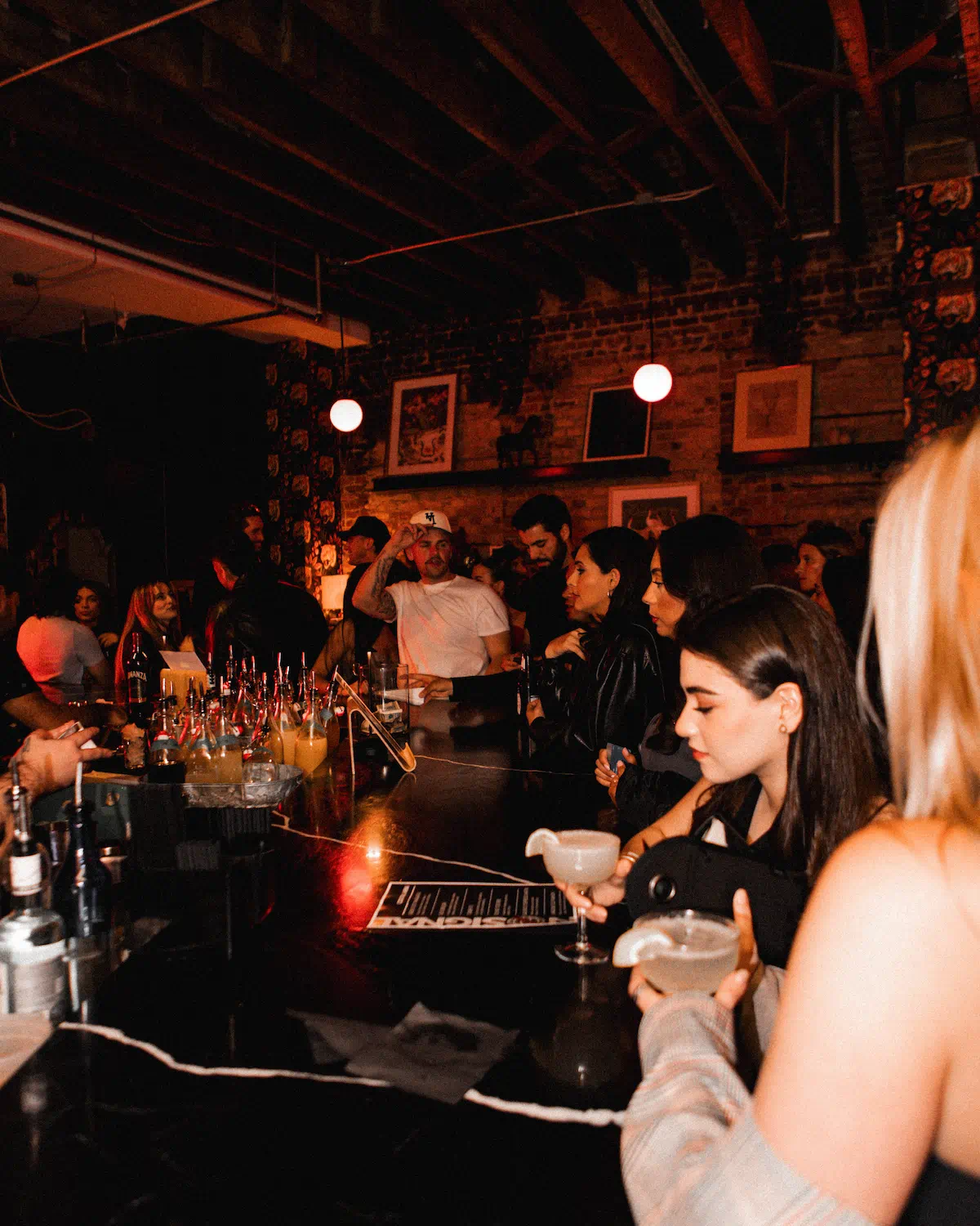 Performance, red lights