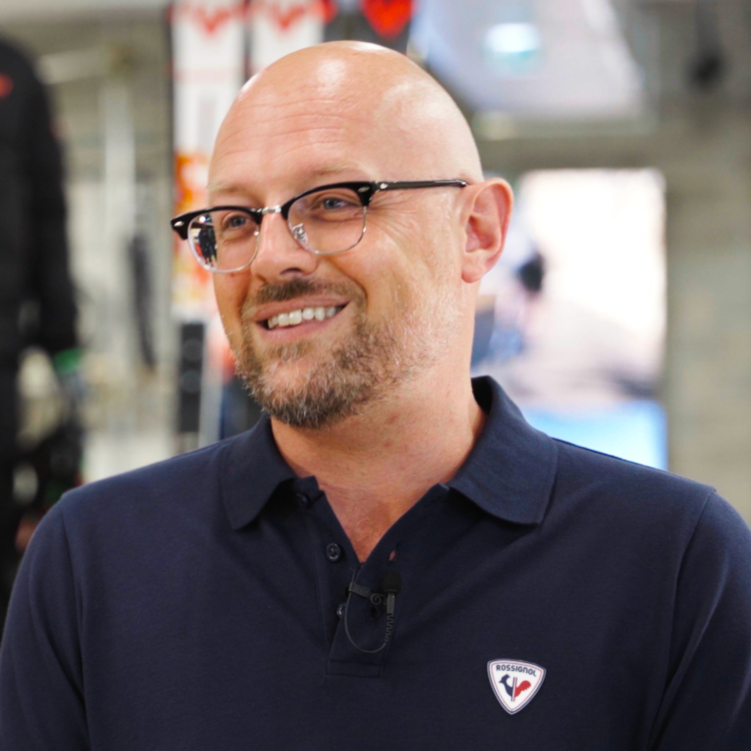 Immagine di Simone Mancini, referente del Gruppo Rossignol, che descrive i benefici nell’utilizzo di Fluida per la gestione del personale in ambienti produttivi e dinamici.