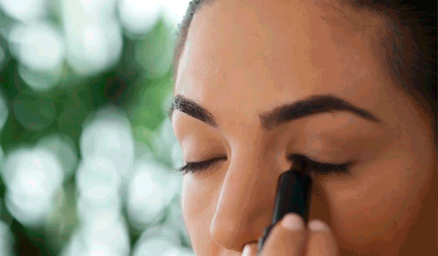 APRENDE UNA RUTINA DE MAQUILLAJE