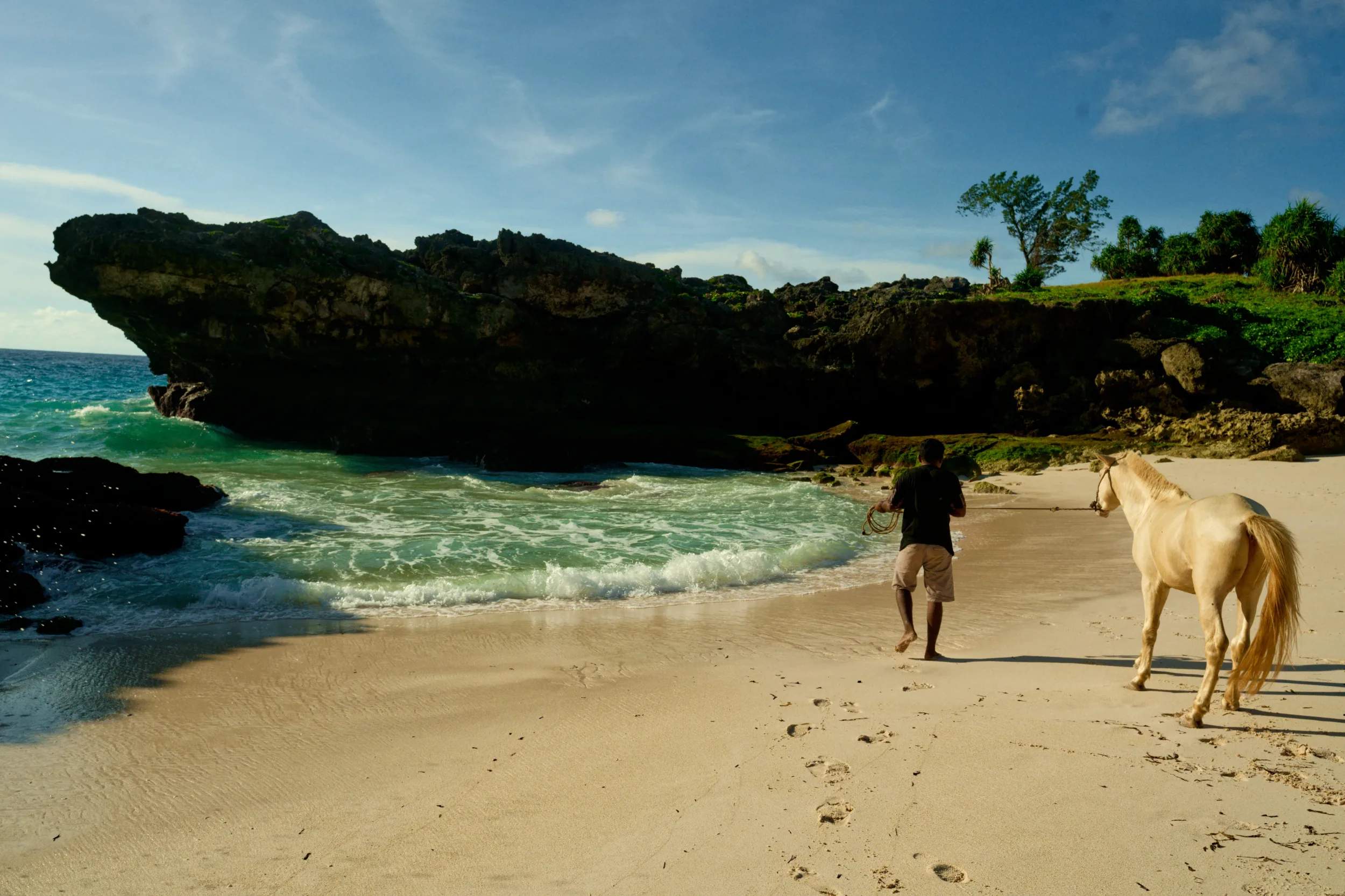 Photographie documentaire des habitants de Sumba, île Indonésienne peu connue et développée dont nous ne voyons que les plages paradisiaques, en oubliant parfois les humains que voici