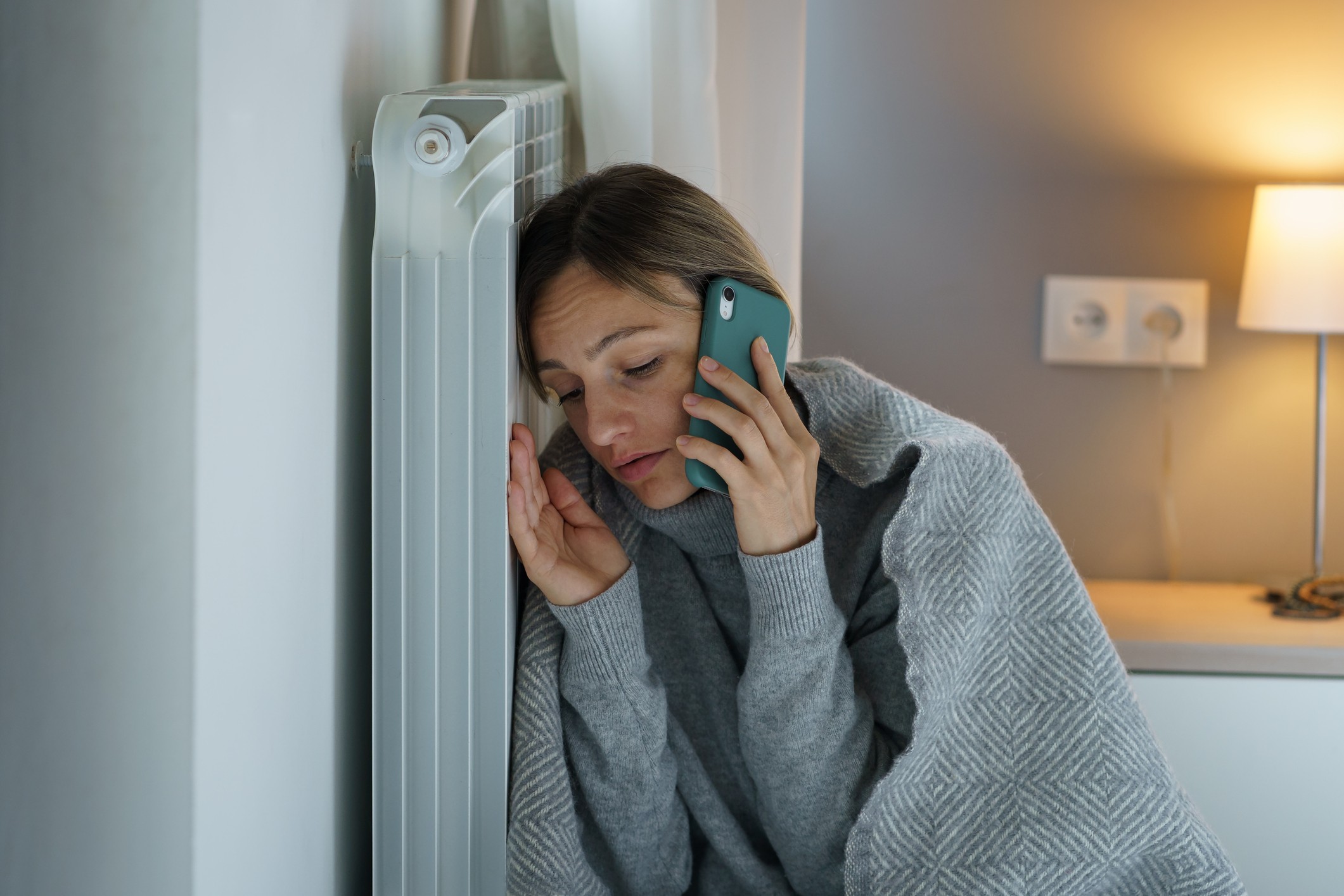 Homeowner in Toronto experiencing a heating outage and calling for emergency furnace repair