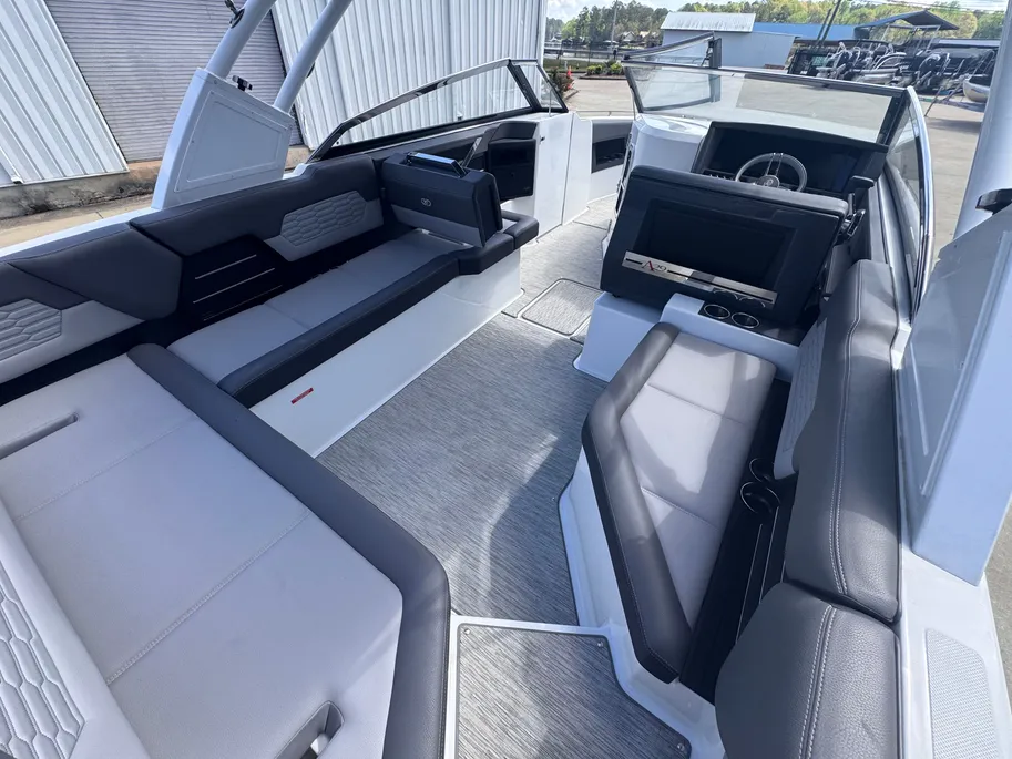 Boat thumbnail 27