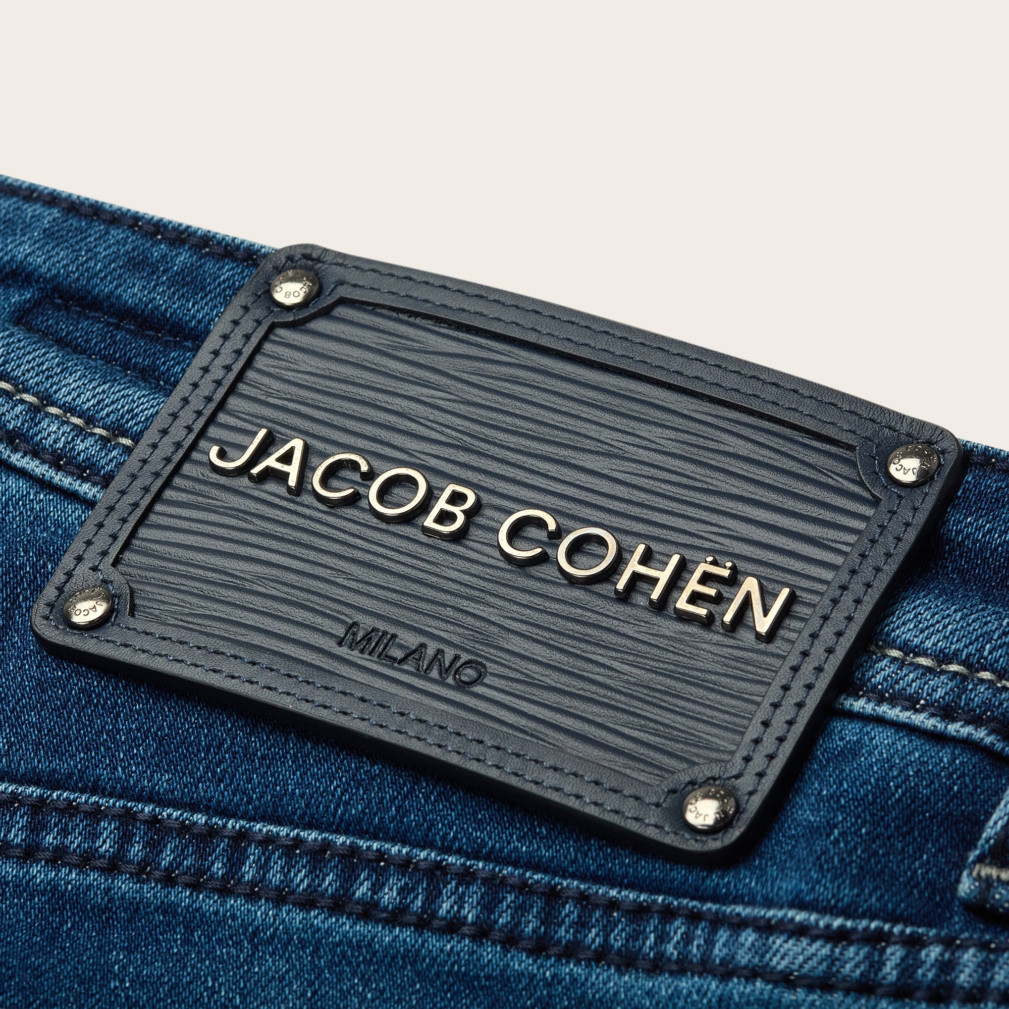 Bard Slim Fit Denim Jeans in Medium Blue - Mandelli UK