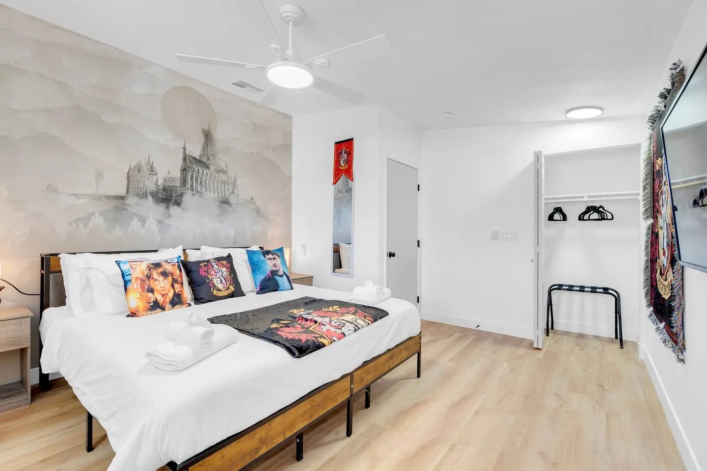 King bedroom with a castle mural, Wizard’s Dream in North Las Vegas