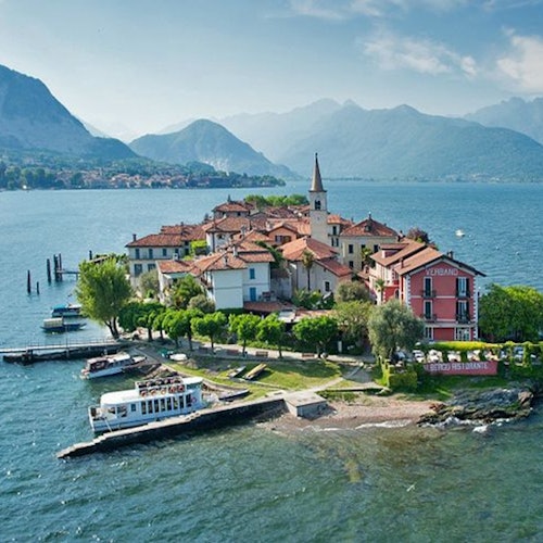Lake Maggiore & Borromean Islands: Hop-on Hop-off Boat Tour tickets in Stresa