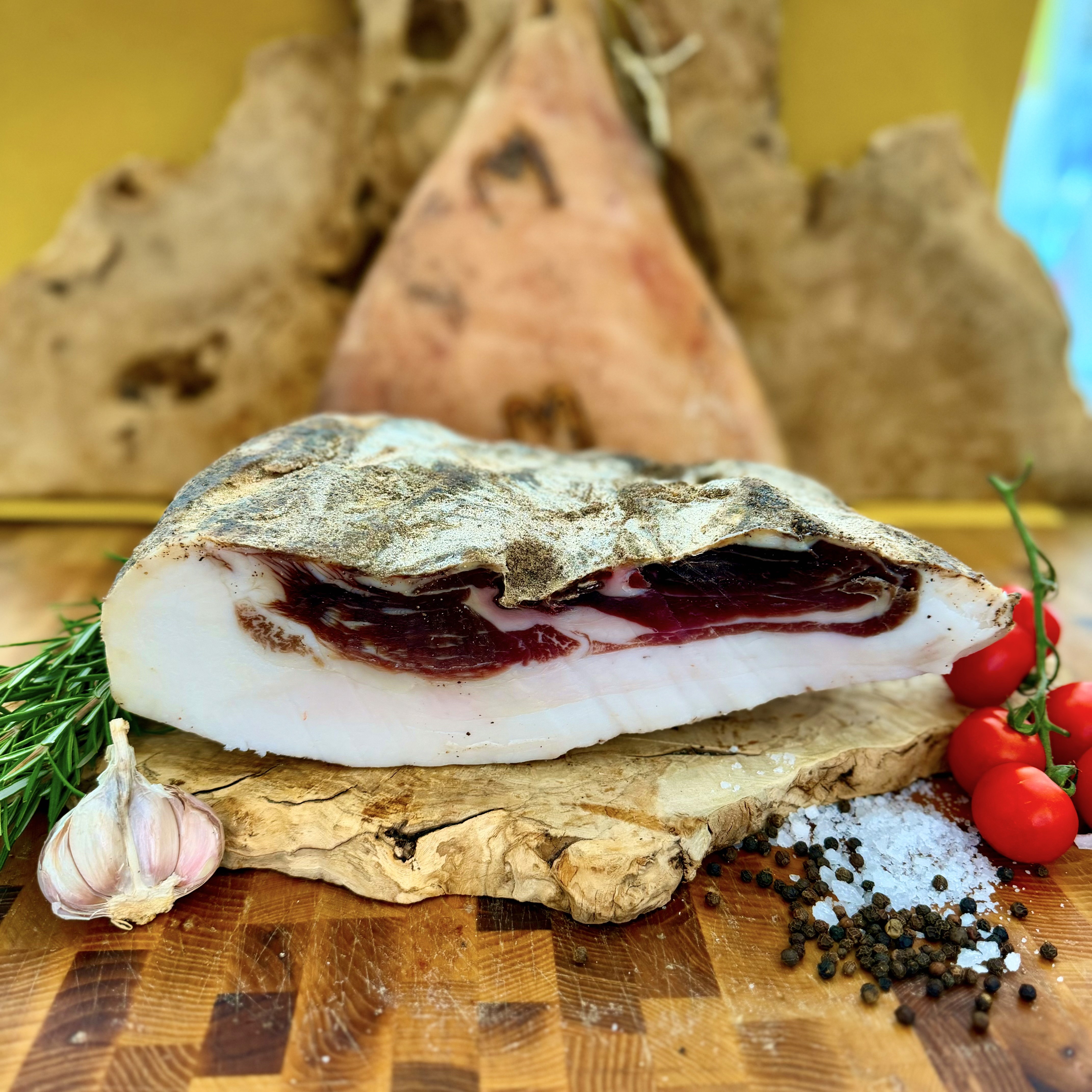 Prosciutto disossato