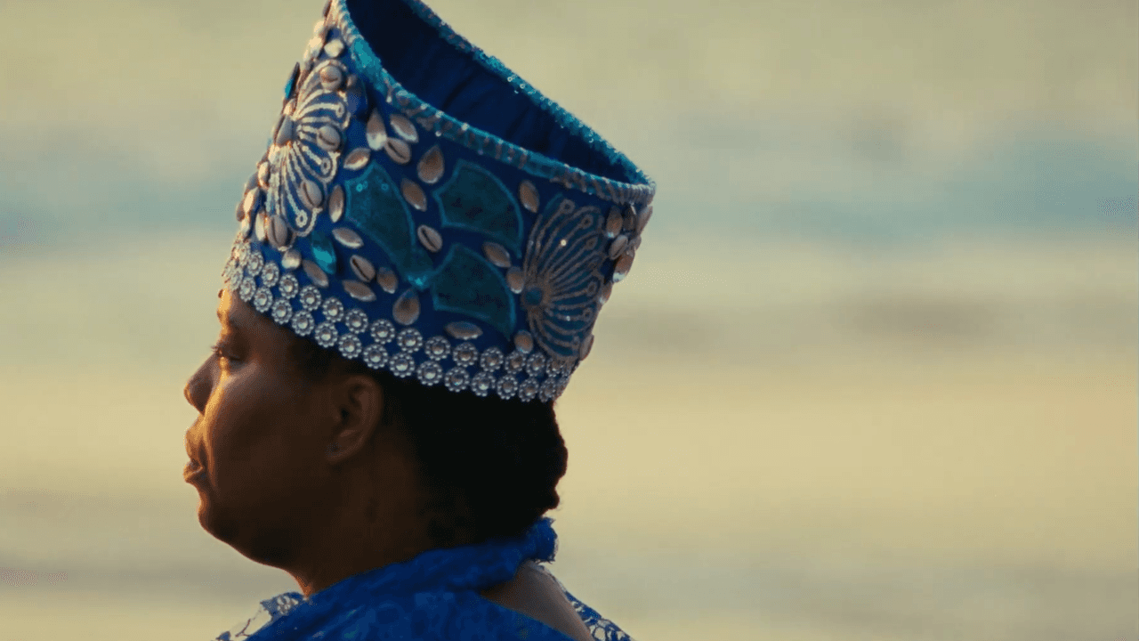 Cullors in blue crown